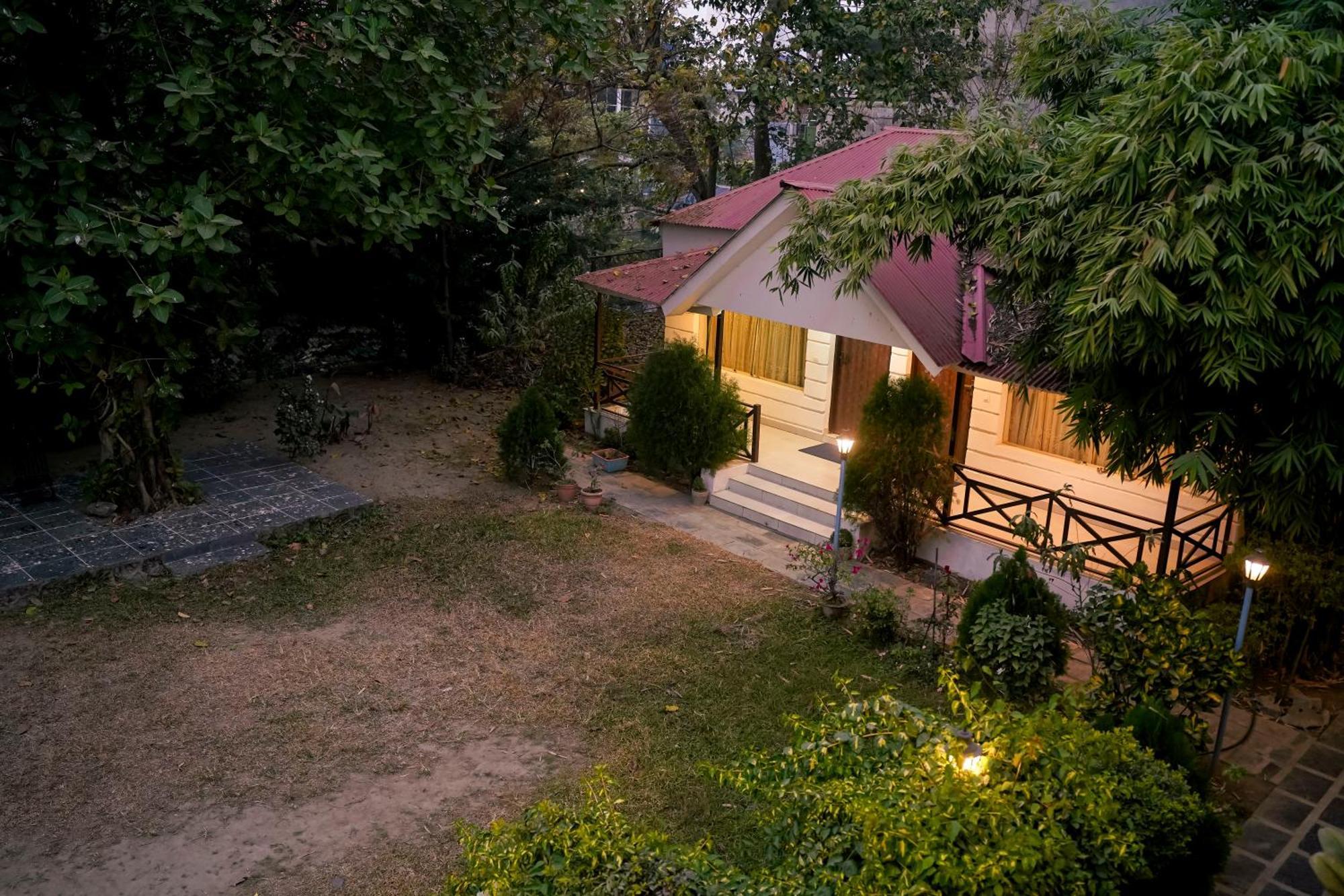 Chintan Chautari Itahari Exteriér fotografie